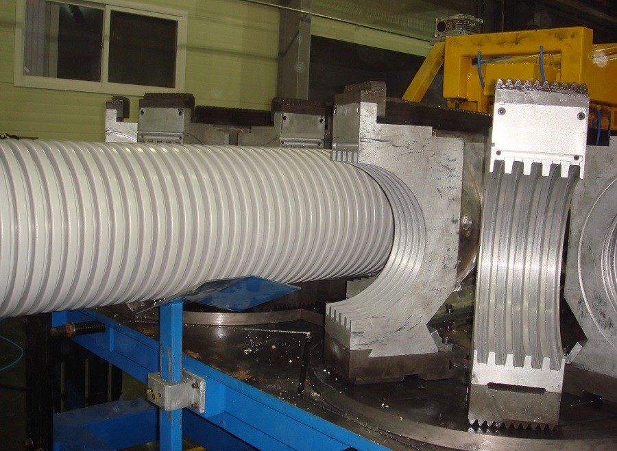 Hohe Kapazitäts-Rohr-Verdrängungs-Maschine, doppelte Stränge PVC-Rohr, das Maschine herstellt