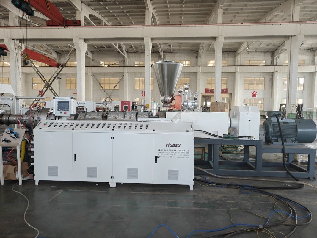 Anpassungsfähige Rohrmaschine für die Herstellung von PVC-Materialien