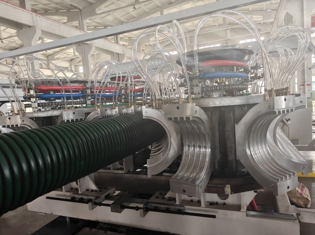 Plastik-PE-PP-PVC-Rohr-Extrusionsleitung mit konischem Zwillingschraub-Extruder und recycelter Wassertemperaturregelung