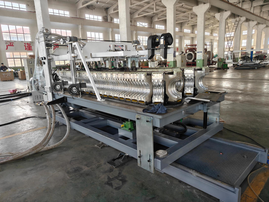 Siemens Inverter Automatische Einzelwand-Wellrohr-Extrusionslinie mit Omron Relais für 75-250mm Rohre