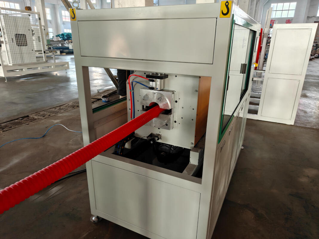 Wassergekühlte Einzelwand-Wellrohr-Extrusionslinie mit 400-1000 Kapazität und automatischer Wellung