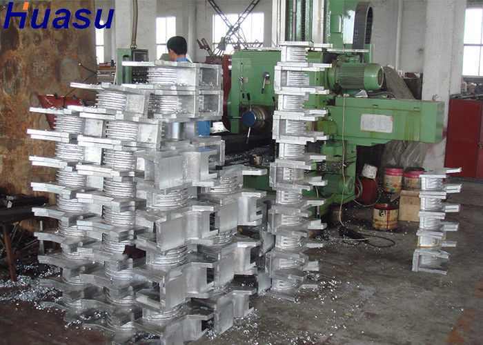 Kleine Rohr-Verdrängungs-Linie PET Kohlenstoff-Spiralen-Schlauch-gewölbte Rohr-Maschine