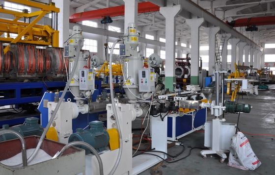 200-600 Mm HDPE Pipe Extrusion Line Two Extruders Co-Extrusion